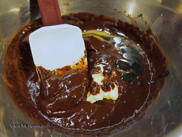 Spatula in chocolate at William Curley