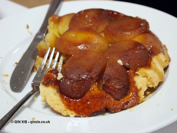 Tarte tatin, dessert and wine matching at Leiths School of Food and Wine