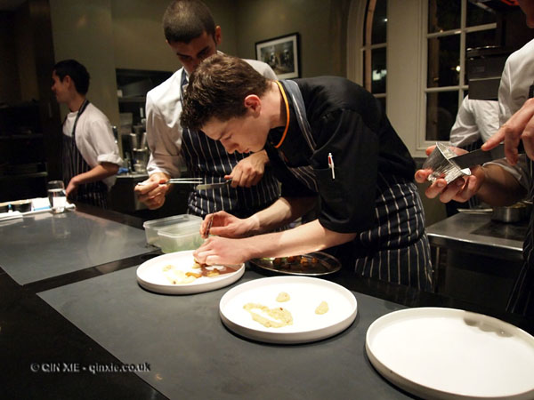 Chefs at the pass, Mauro Colagreco and Nuno Mendes at Viajante